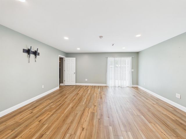 210 Mason Street, South Point, OH 45680
