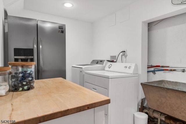 380 Westfield Rd, Scotch Plains Twp., NJ 07076