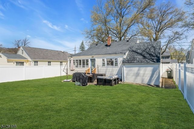 380 Westfield Rd, Scotch Plains Twp., NJ 07076