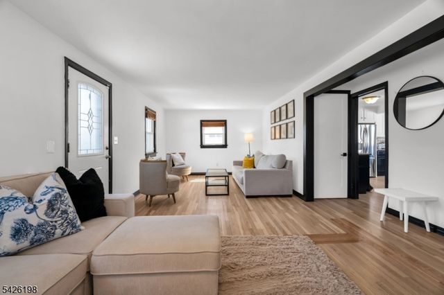 380 Westfield Rd, Scotch Plains Twp., NJ 07076