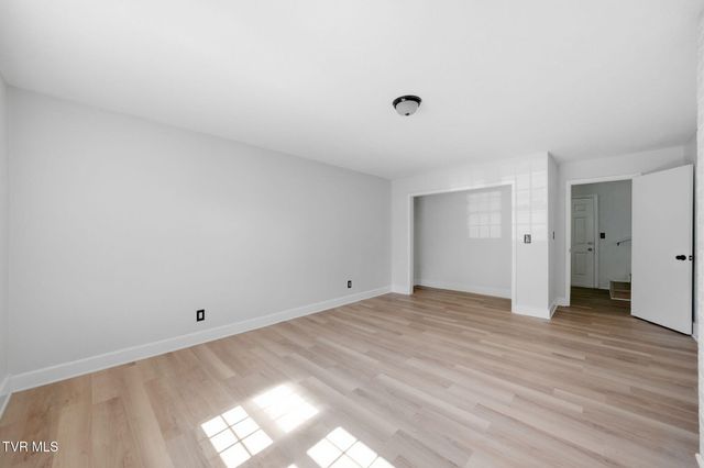 284 H Heaton Road, Elizabethton, TN 37643