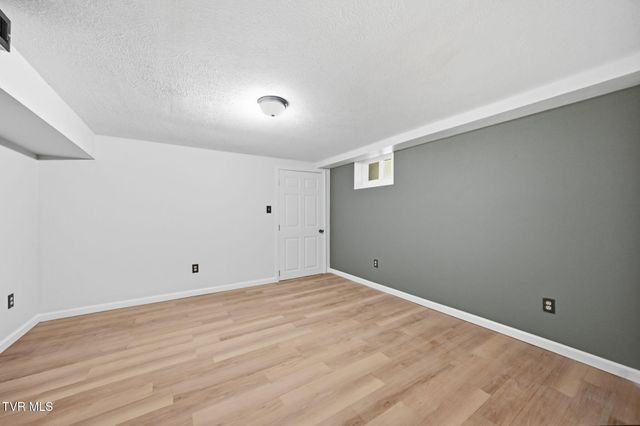 284 H Heaton Road, Elizabethton, TN 37643