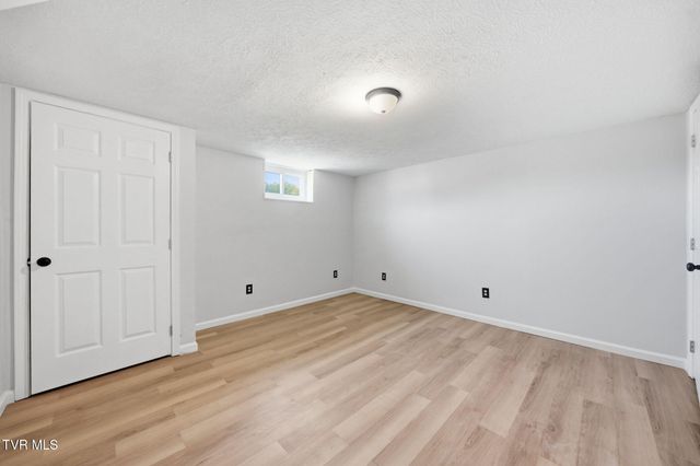 284 H Heaton Road, Elizabethton, TN 37643