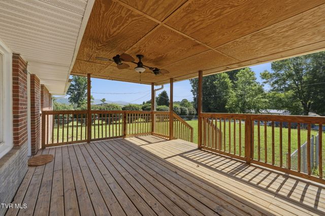 284 H Heaton Road, Elizabethton, TN 37643
