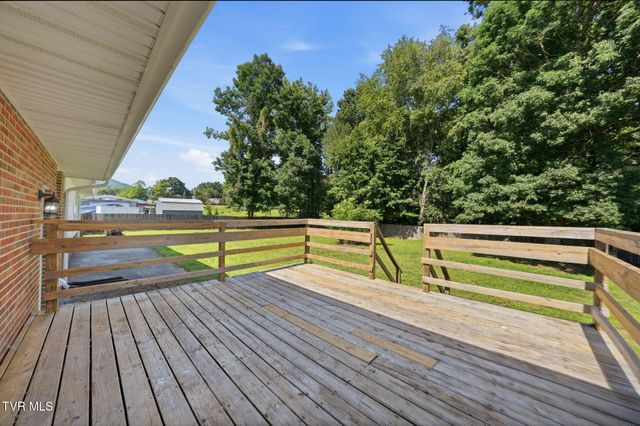 284 H Heaton Road, Elizabethton, TN 37643
