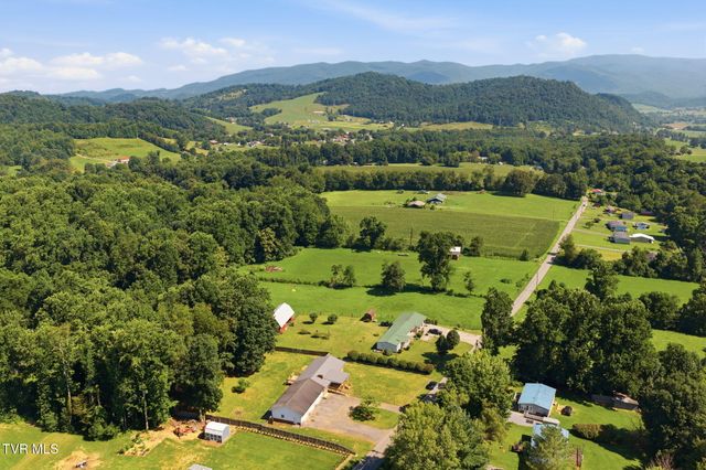 284 H Heaton Road, Elizabethton, TN 37643