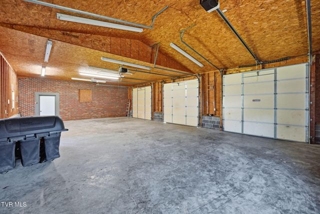 284 H Heaton Road, Elizabethton, TN 37643