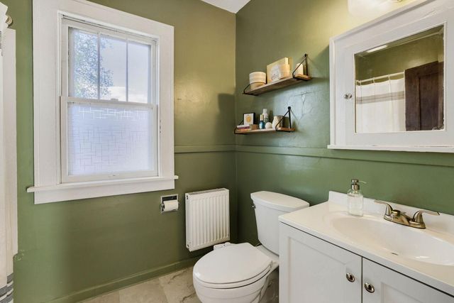 3739 Vincent Avenue N, Minneapolis, MN 55412