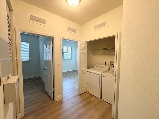 10620 NW 88 Street 216, Doral, FL 33178