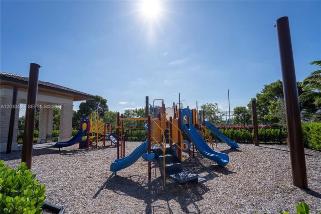 10620 NW 88 Street 216, Doral, FL 33178