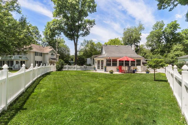 2432 North Shore DRIVE, Delavan, WI 53115