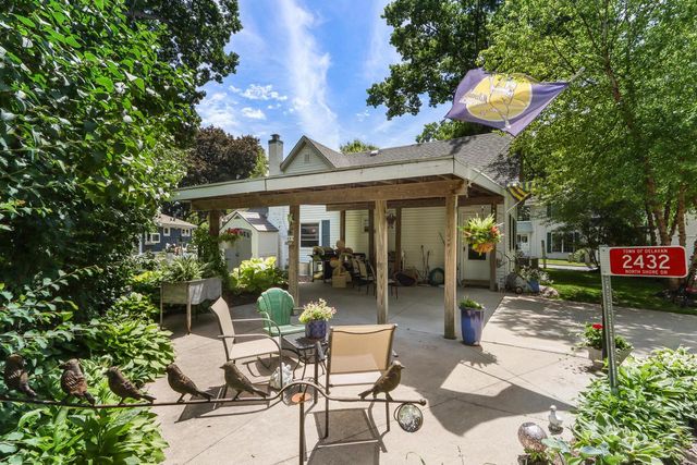 2432 North Shore DRIVE, Delavan, WI 53115