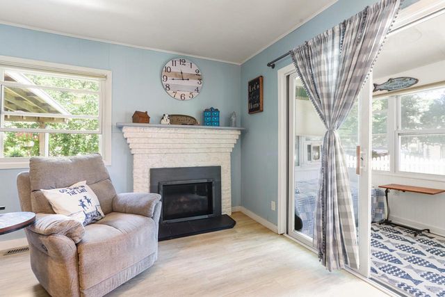 2432 North Shore DRIVE, Delavan, WI 53115