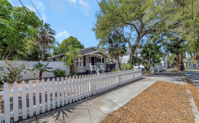 1022 8TH STREET N, St Petersburg, FL 33701