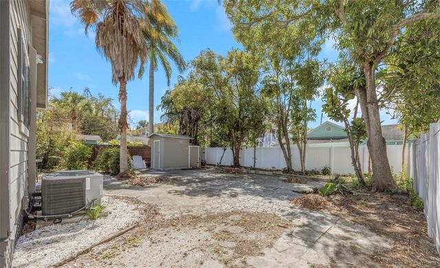 1022 8TH STREET N, St Petersburg, FL 33701