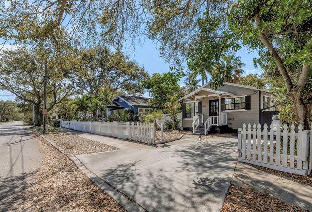 1022 8TH STREET N, St Petersburg, FL 33701