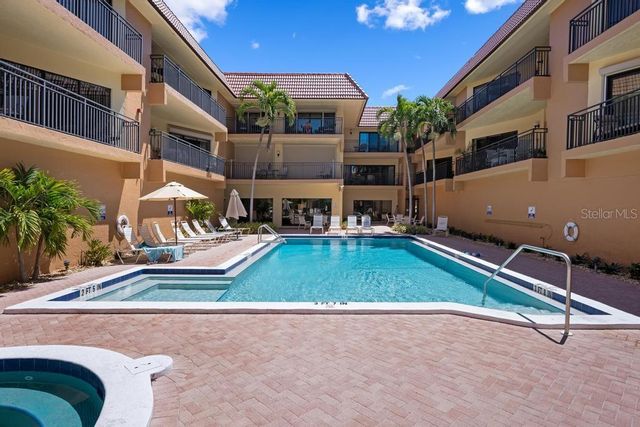 6005 GULF DRIVE 219, Holmes Beach, FL 34217