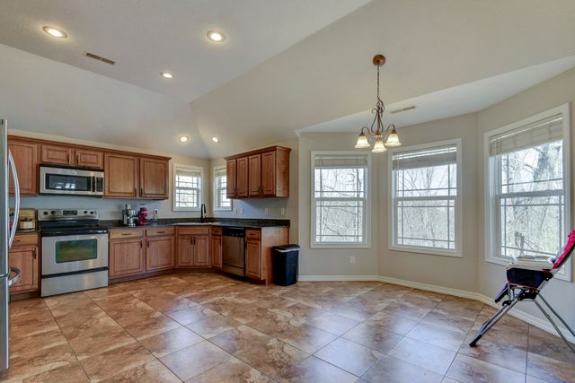 325 Southview Drive, Branson, MO 65616