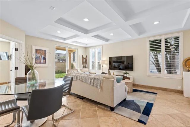 1000 MANDALAY BEACH RD, Oxnard, CA 93035