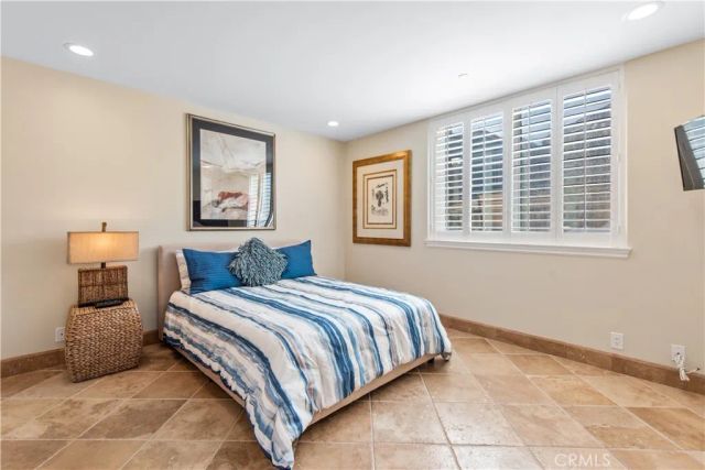 1000 MANDALAY BEACH RD, Oxnard, CA 93035