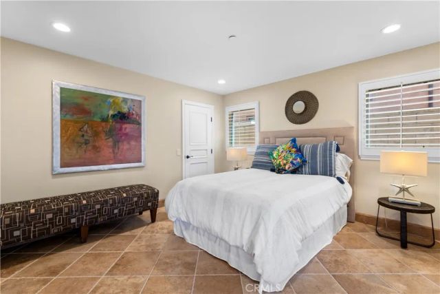 1000 MANDALAY BEACH RD, Oxnard, CA 93035