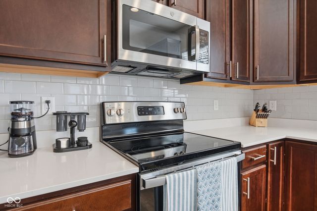 4355 Homestead Drive, Whitestown, IN 46075