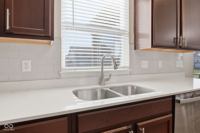 4355 Homestead Drive, Whitestown, IN 46075