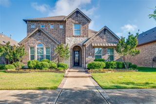 905 Crystal Oak Lane, Arlington, TX 76005