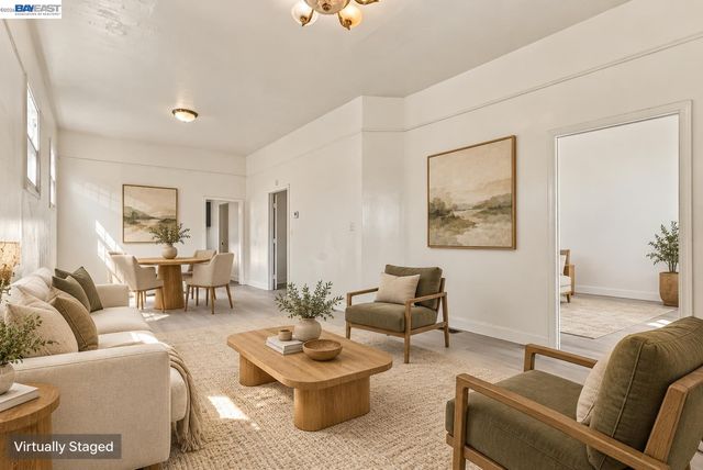 2207 13th Ave, Oakland, CA 94606