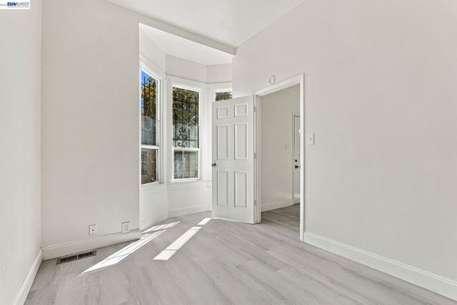 2207 13th Ave, Oakland, CA 94606