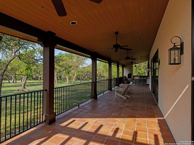 862 Grape Creek Road, Fredericksburg, TX 78624