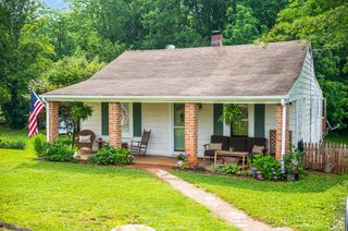 339 Thomas Rd, Madison Heights, VA 24572