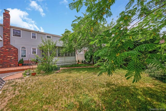 407 Sheridan Boulevard, Inwood, NY 11096