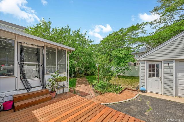 407 Sheridan Boulevard, Inwood, NY 11096