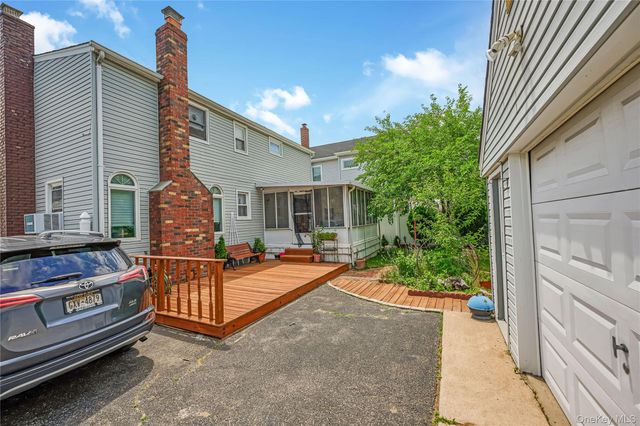 407 Sheridan Boulevard, Inwood, NY 11096