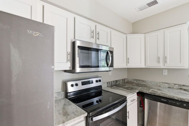 421 Redding Road 118, Lexington, KY 40517