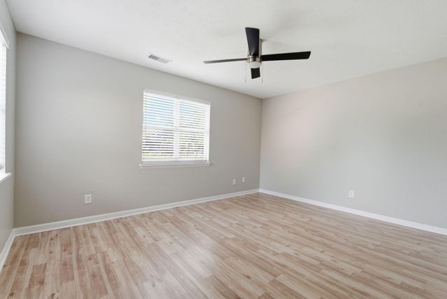 421 Redding Road 118, Lexington, KY 40517