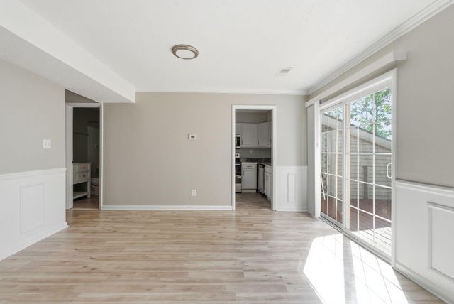 421 Redding Road 118, Lexington, KY 40517