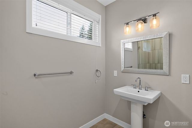 11838 79th Avenue S, Seattle, WA 98178