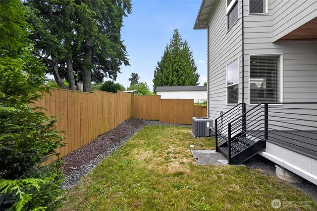 11838 79th Avenue S, Seattle, WA 98178