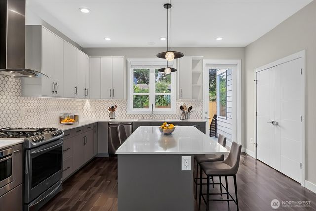 11838 79th Avenue S, Seattle, WA 98178