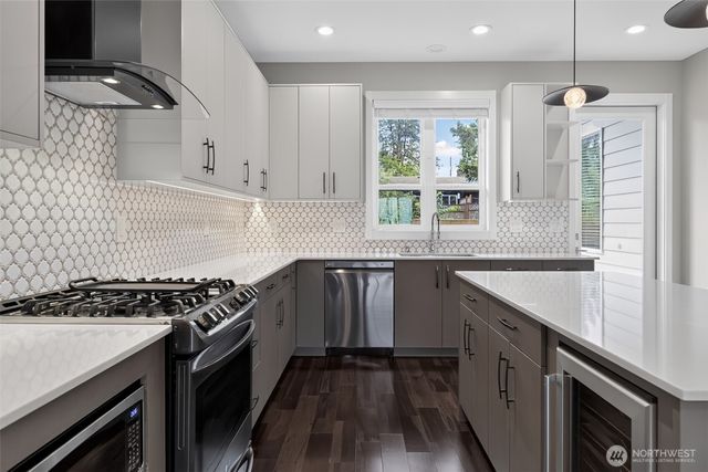 11838 79th Avenue S, Seattle, WA 98178