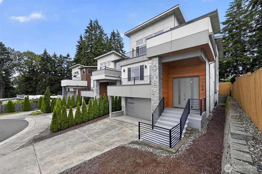 11838 79th Avenue S, Seattle, WA 98178