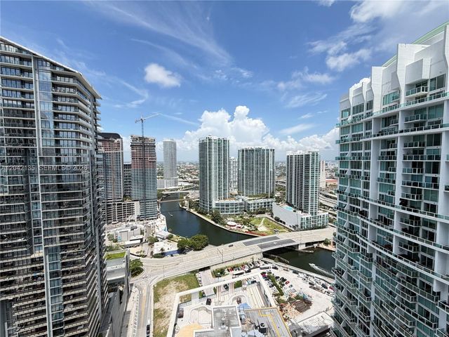 55 SE 6th St 3900, Miami, FL 33131