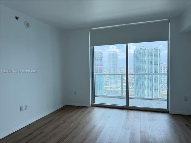 55 SE 6th St 3900, Miami, FL 33131