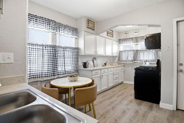 3250 Newton Avenue N, Minneapolis, MN 55412