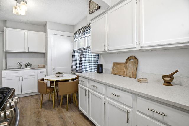 3250 Newton Avenue N, Minneapolis, MN 55412