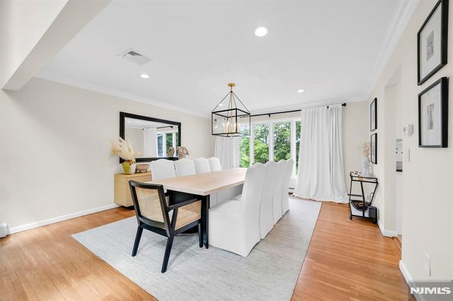 11 Hemlock Lane, Kinnelon Borough, NJ 07405