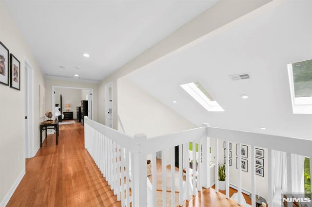 11 Hemlock Lane, Kinnelon Borough, NJ 07405