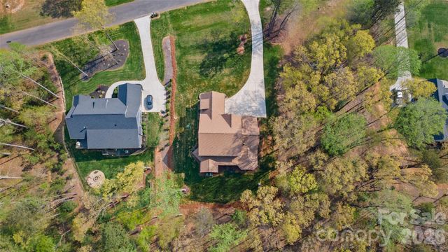 832 Bellegray Road, Clover, SC 29710